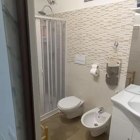 Awesomehouse Centre Дом отдыха Бари