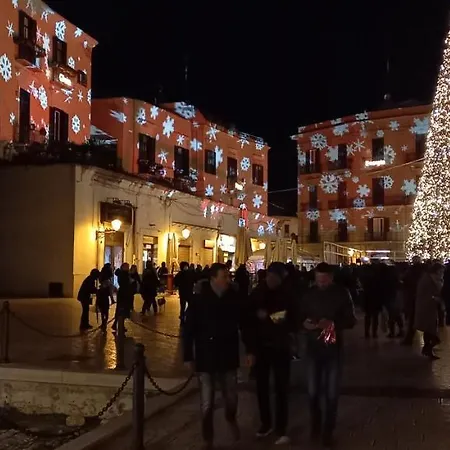 Awesomehouse Centre *